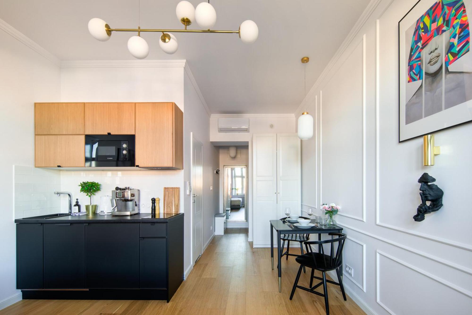 Discover Krakow Apartments - Lubomirskiego St - Classic & Modern - Near Main Station, Netflix And Ac Luaran gambar