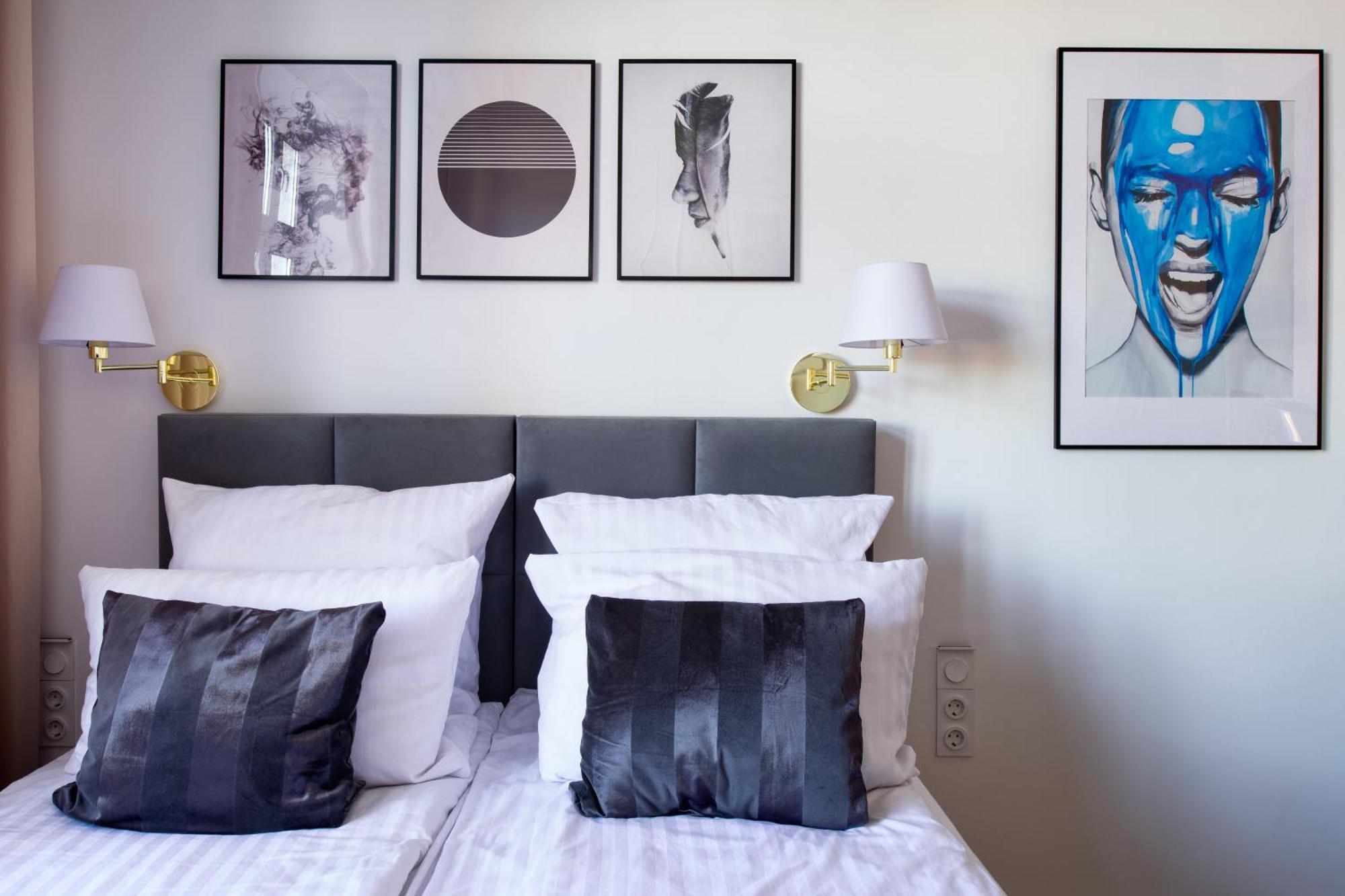 Discover Krakow Apartments - Lubomirskiego St - Classic & Modern - Near Main Station, Netflix And Ac Luaran gambar