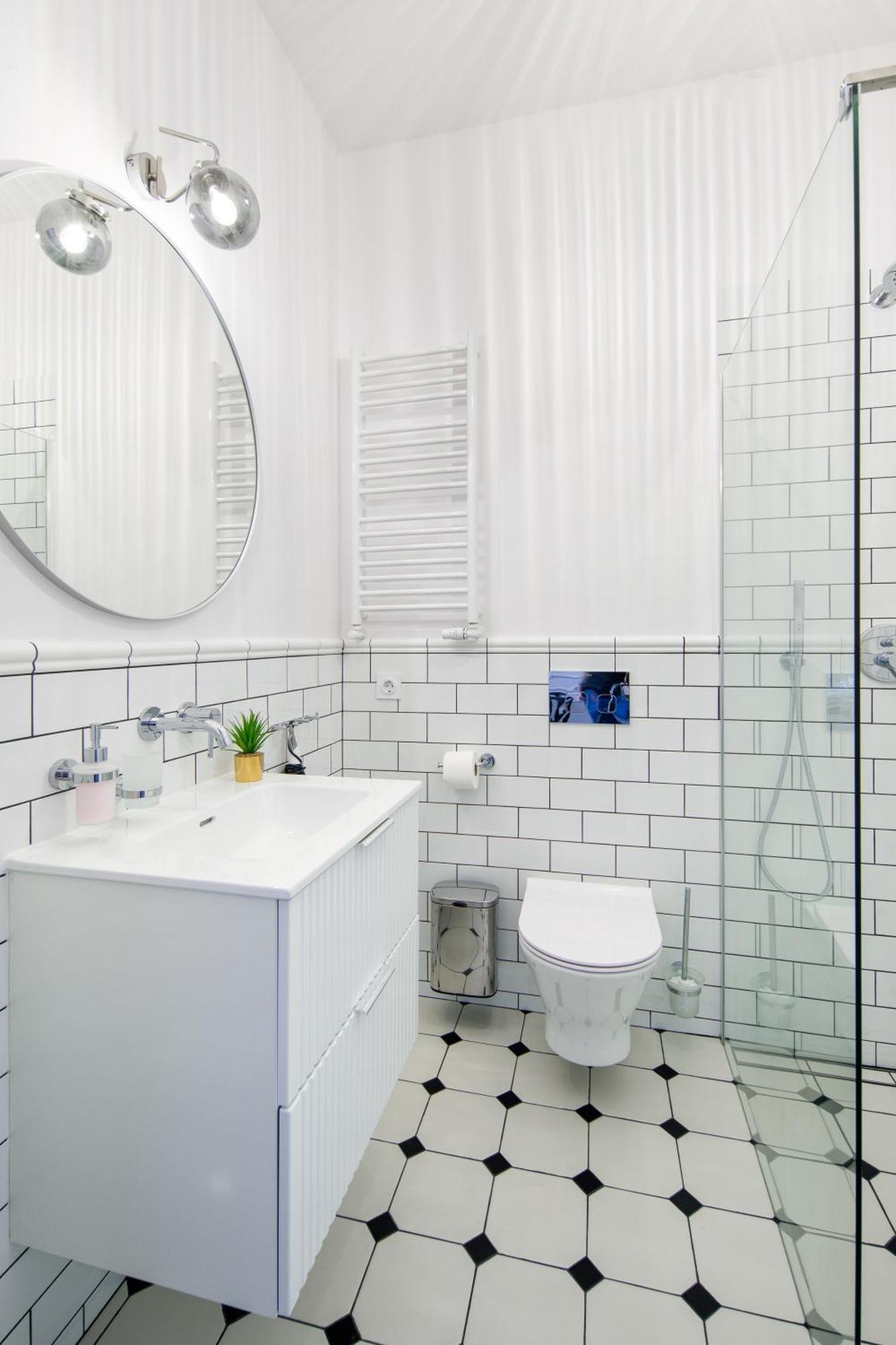 Discover Krakow Apartments - Lubomirskiego St - Classic & Modern - Near Main Station, Netflix And Ac Luaran gambar