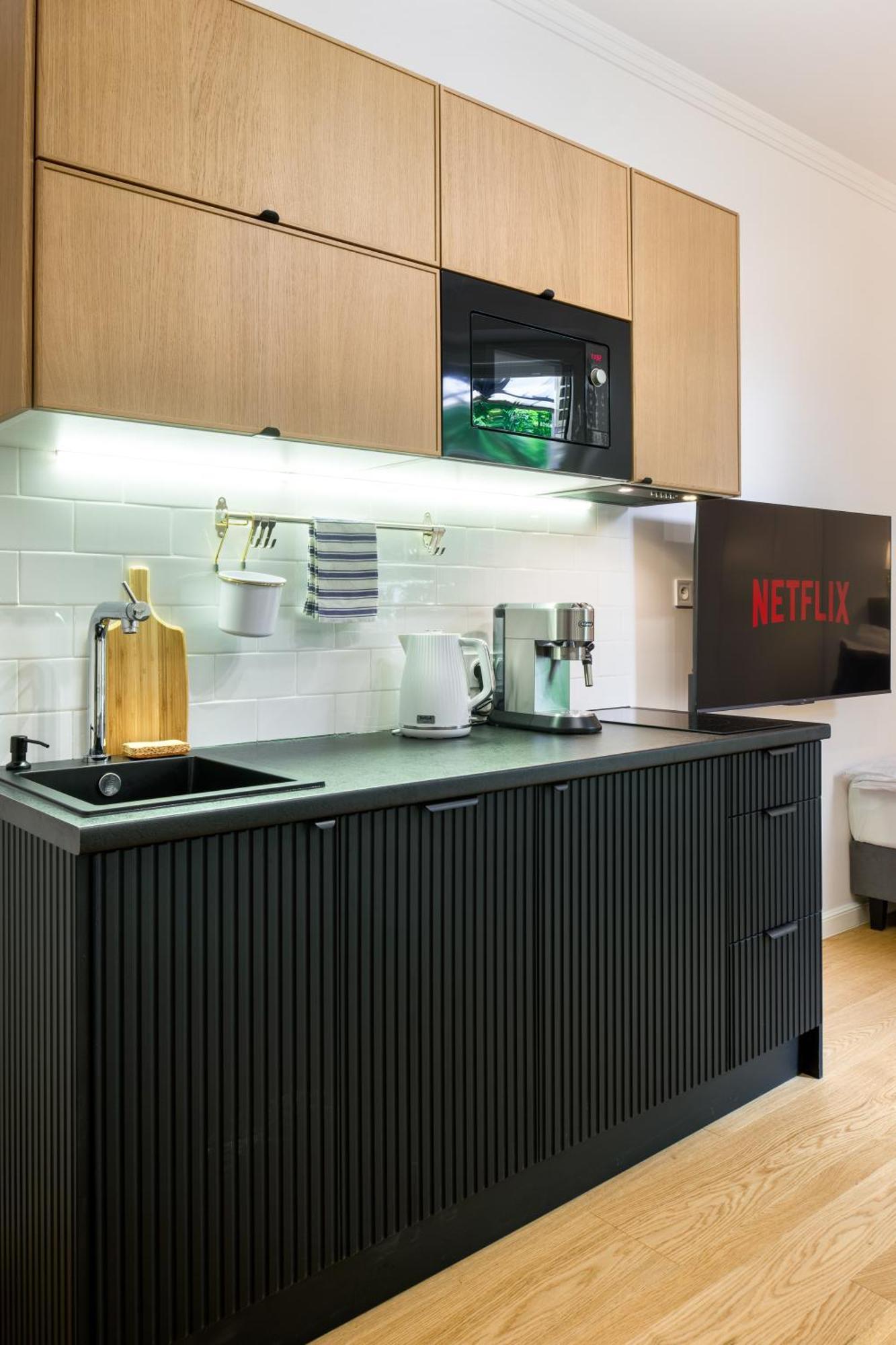 Discover Krakow Apartments - Lubomirskiego St - Classic & Modern - Near Main Station, Netflix And Ac Luaran gambar